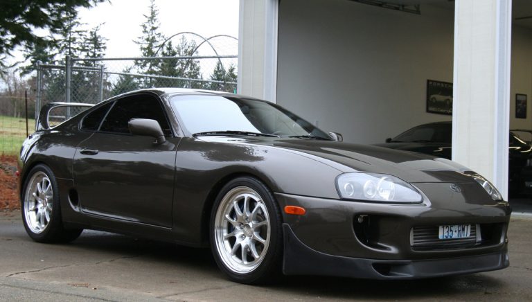 5ed56b0878b236368194f806_grey-brown supra mach v